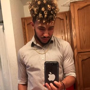 Meet your Posher, Lloyd